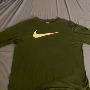 Men’s Nike Shirt XXL